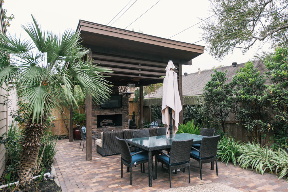 High End Outdoor Living Features of Houston’s Most Luxurious Homes 2